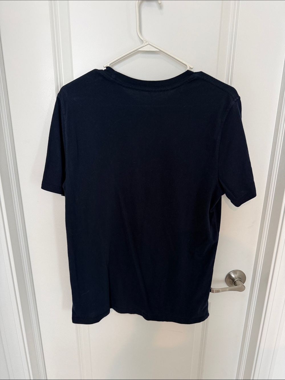 Old Navy Men’s Dark Navy Short Sleeve Crew Tee - Picture 3 of 3